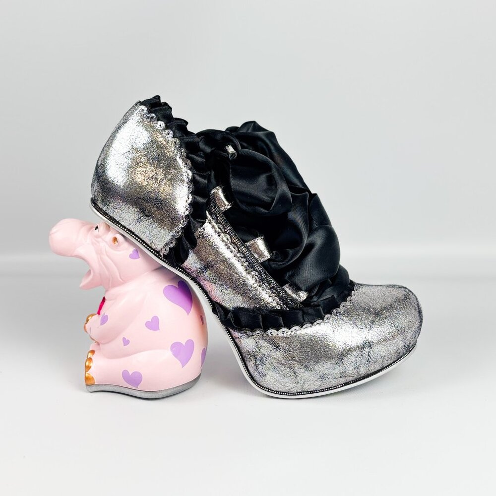 Irregular Choice Happy Hippo Silver/Black Character Heels – Size 39